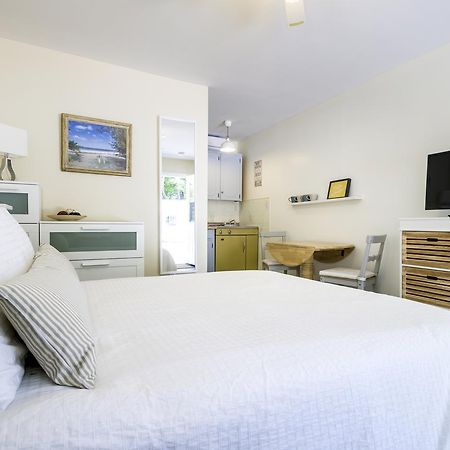 Hollywood Cottages Wasaga Beach Bagian luar foto