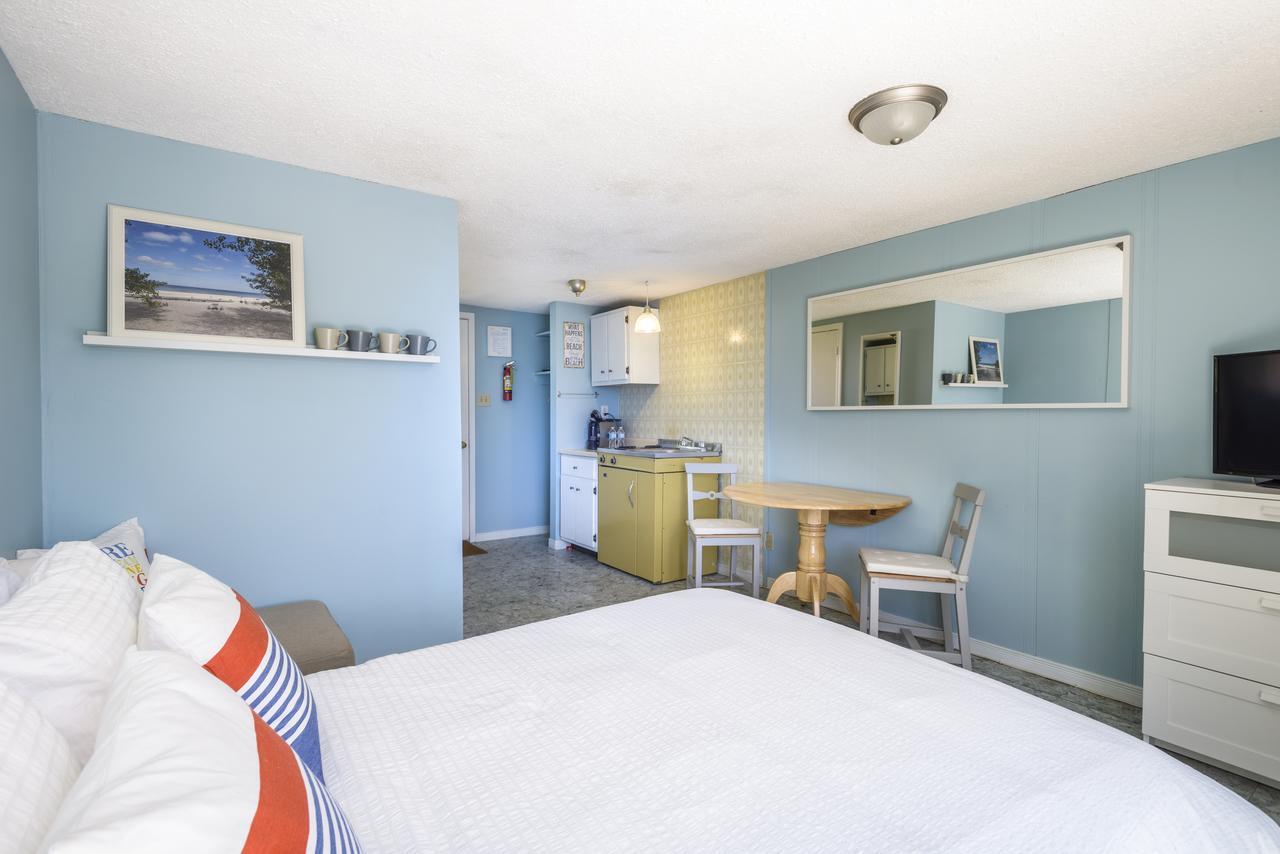 Hollywood Cottages Wasaga Beach Bagian luar foto