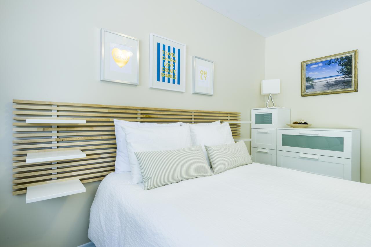 Hollywood Cottages Wasaga Beach Bagian luar foto