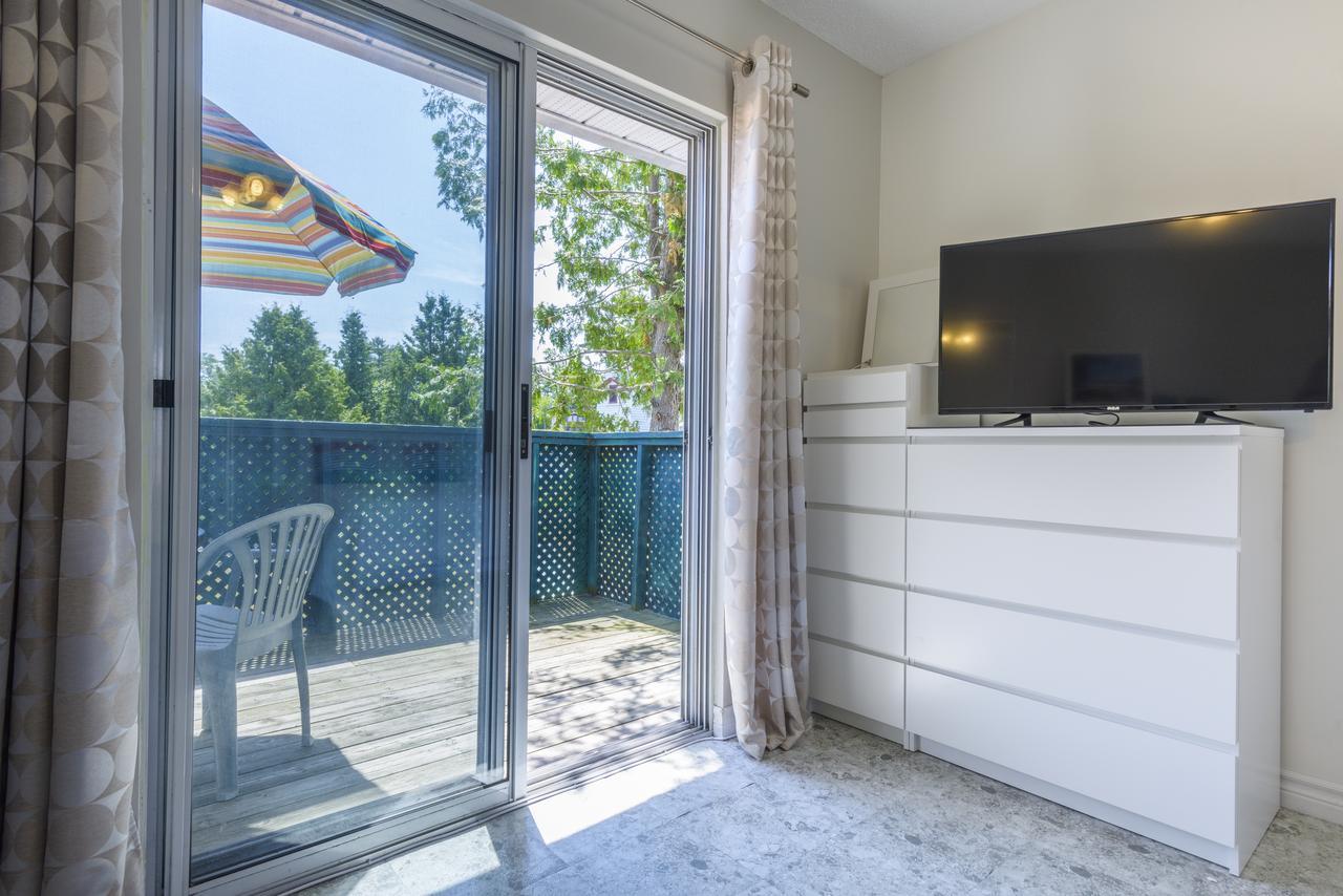 Hollywood Cottages Wasaga Beach Bagian luar foto