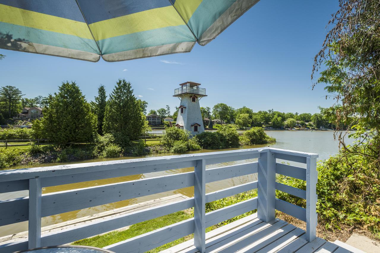 Hollywood Cottages Wasaga Beach Bagian luar foto