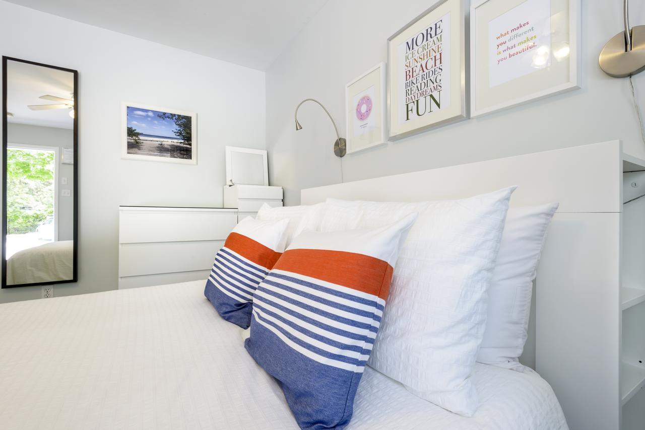 Hollywood Cottages Wasaga Beach Bagian luar foto