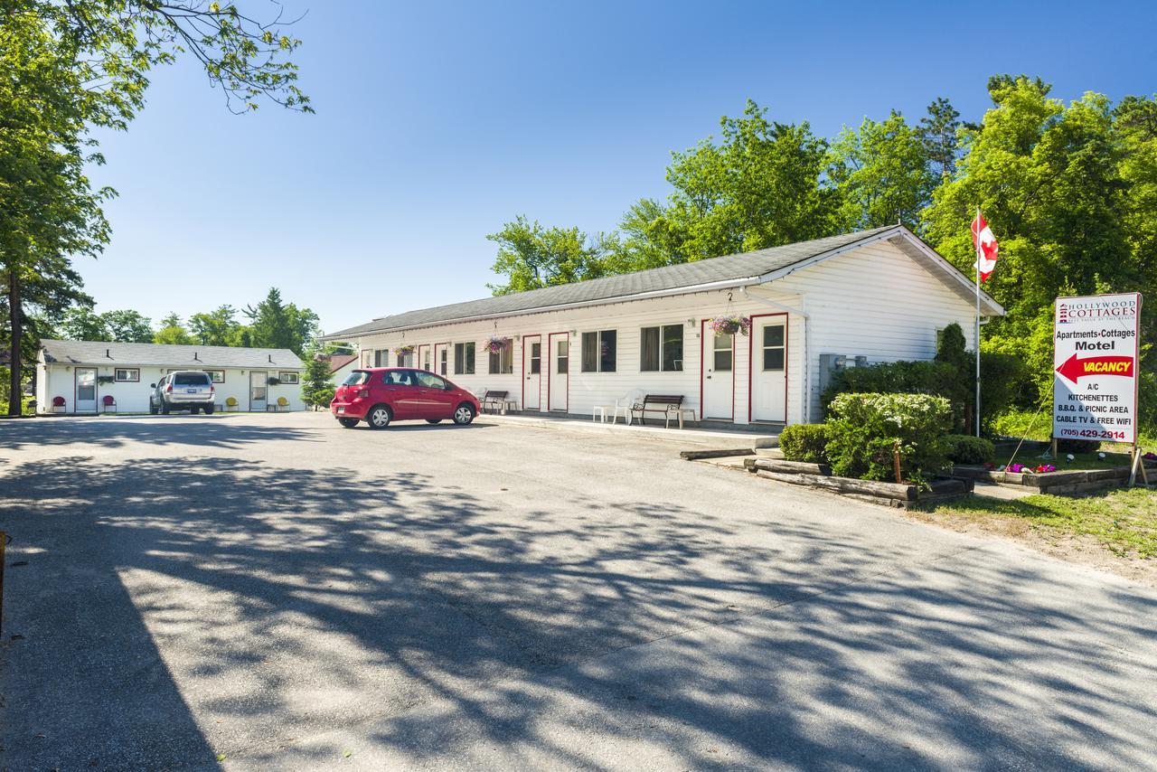 Hollywood Cottages Wasaga Beach Bagian luar foto