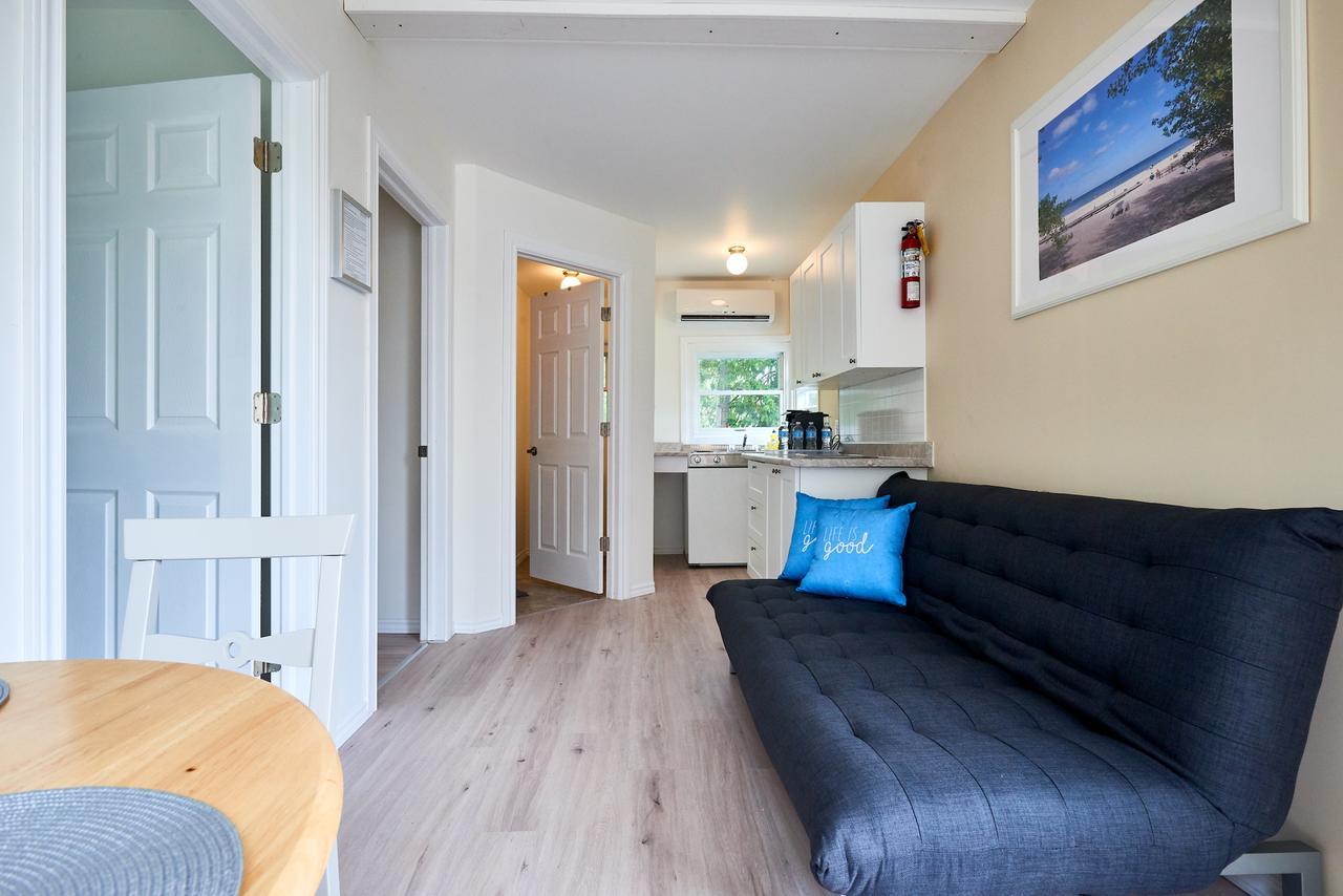 Hollywood Cottages Wasaga Beach Bagian luar foto