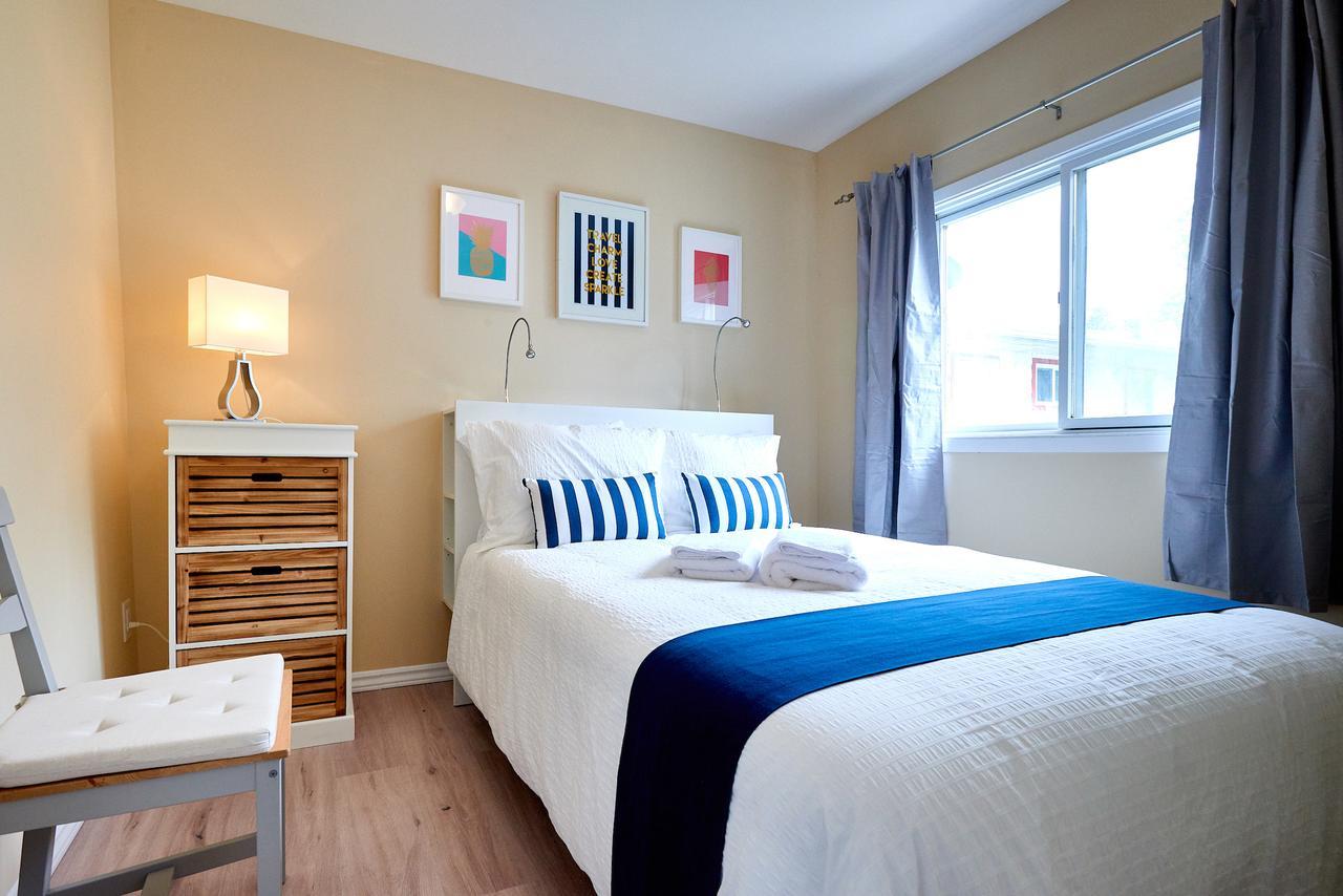 Hollywood Cottages Wasaga Beach Bagian luar foto